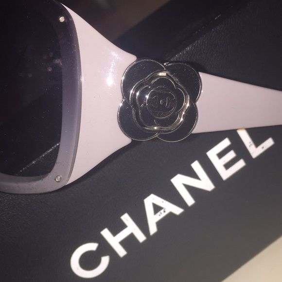 Chanel Sunglasses - Picture 2 of 8